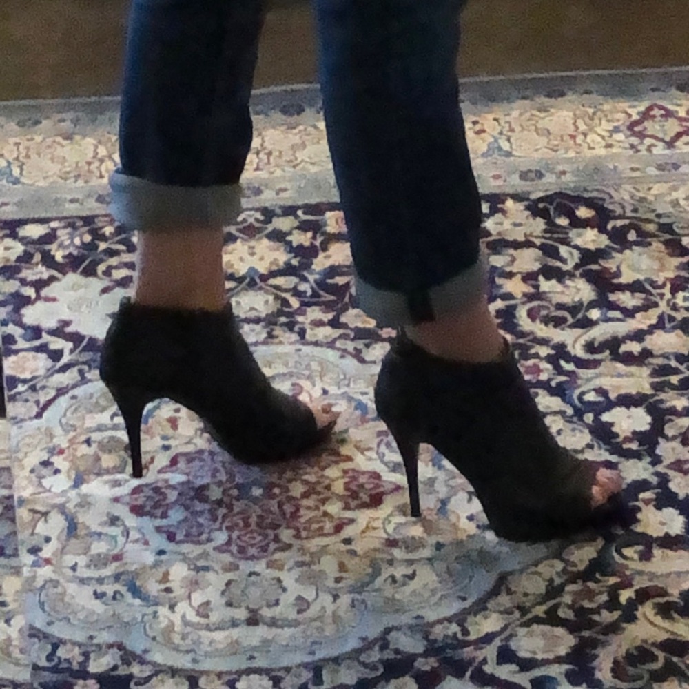 Gunmetal black draped leather open toe booties! - Picture 2 of 15
